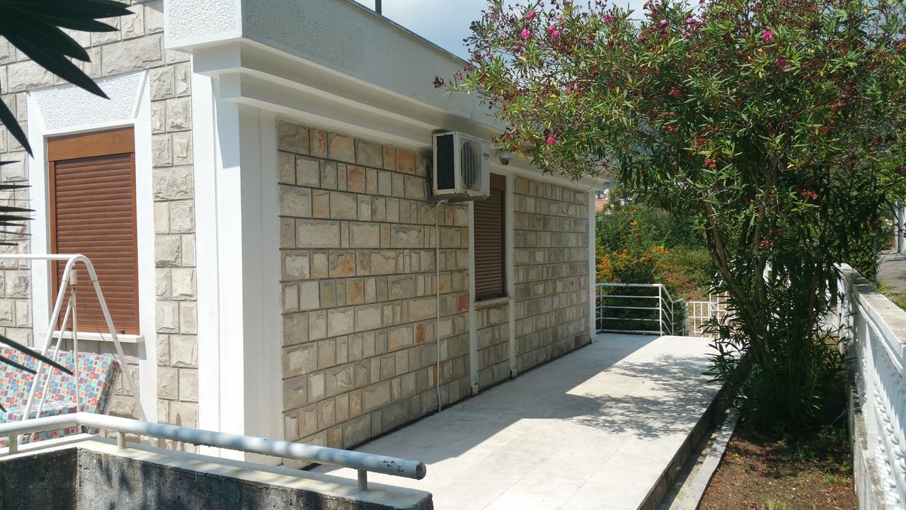 Villa Antic With Private Pool In บุดวา ภายนอก รูปภาพ